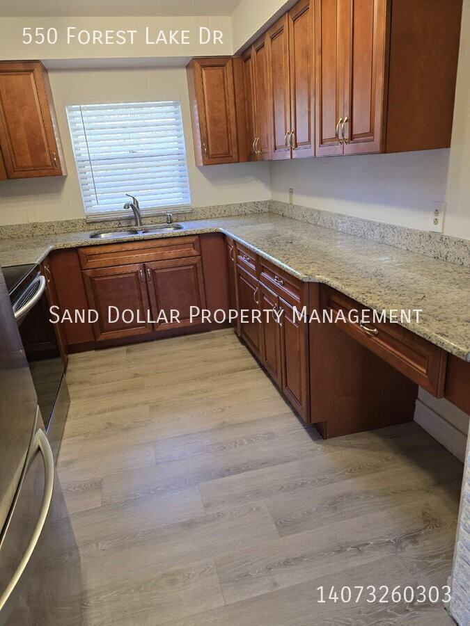 550 Forest Lake Drive - Photo 3 of 16