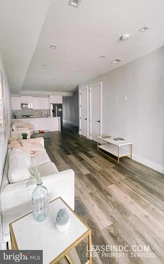 1264 Holbrook Terrace Northeast #A - Photo 3 of 18