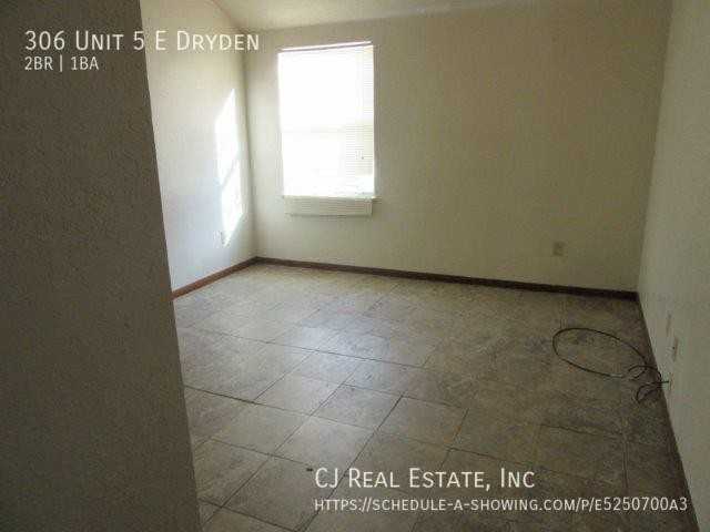 306 E Dryden St Apt 5 #5 - Photo 4 of 6
