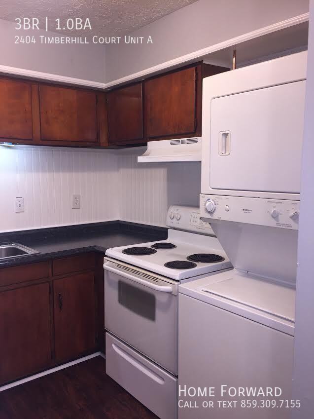 2404 Timberhill Court - Photo 3 of 12