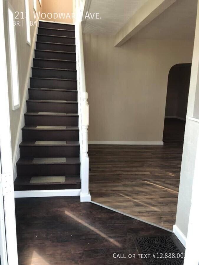 1213 Woodward Ave - Photo 5 of 9