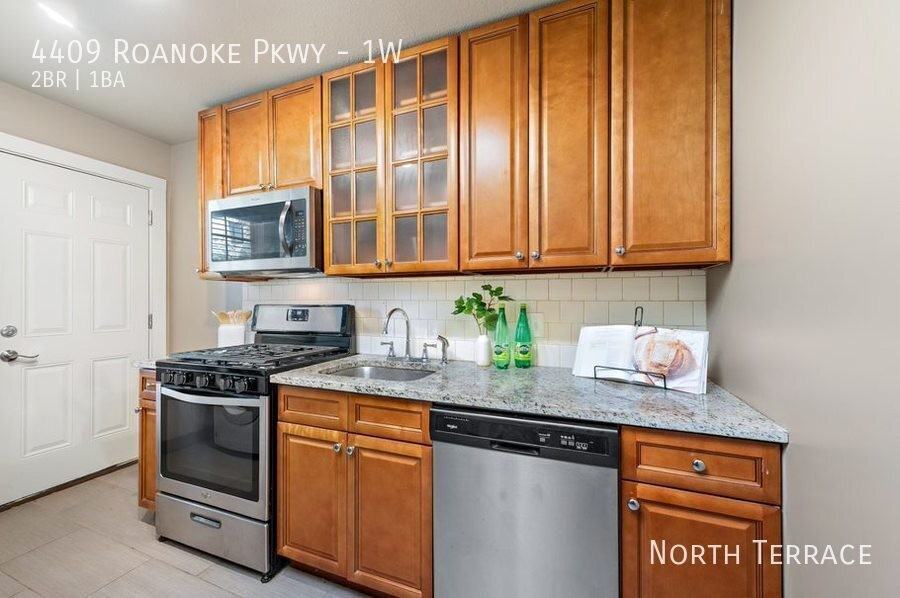 4409 Roanoke Parkway #1W