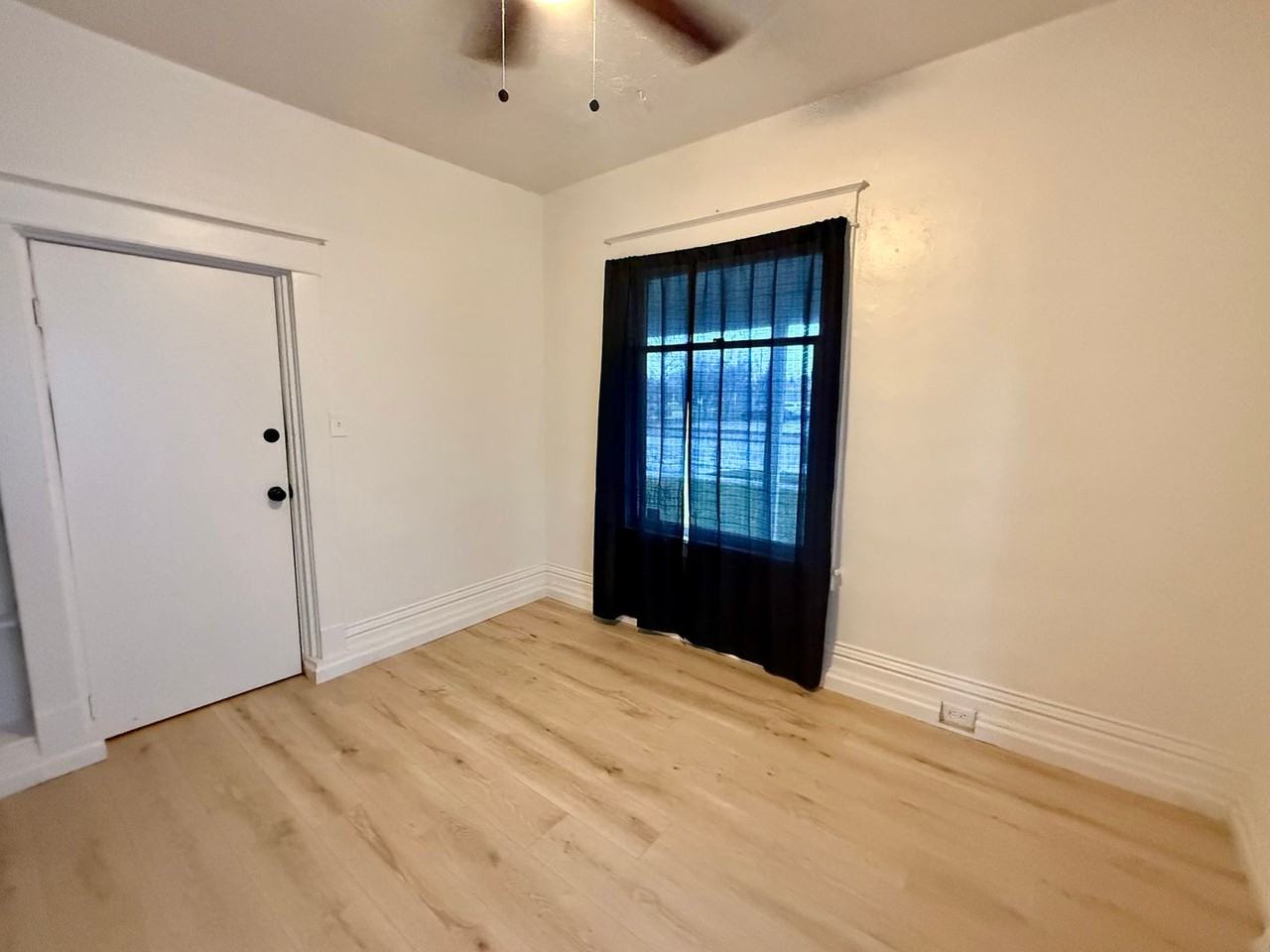 62.00 - 5008 N Nelson - Photo 3 of 22