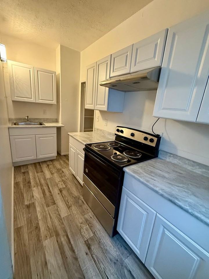 62.00 - 5008 N Nelson - Photo 5 of 22