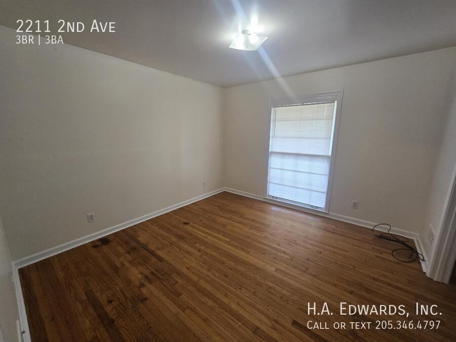 2211 2nd Avenue - Photo 5 of 16