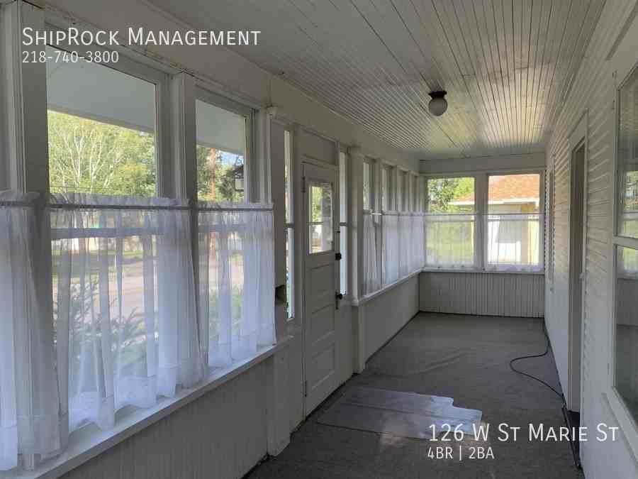 126 West Saint Marie Street - Photo 7 of 12