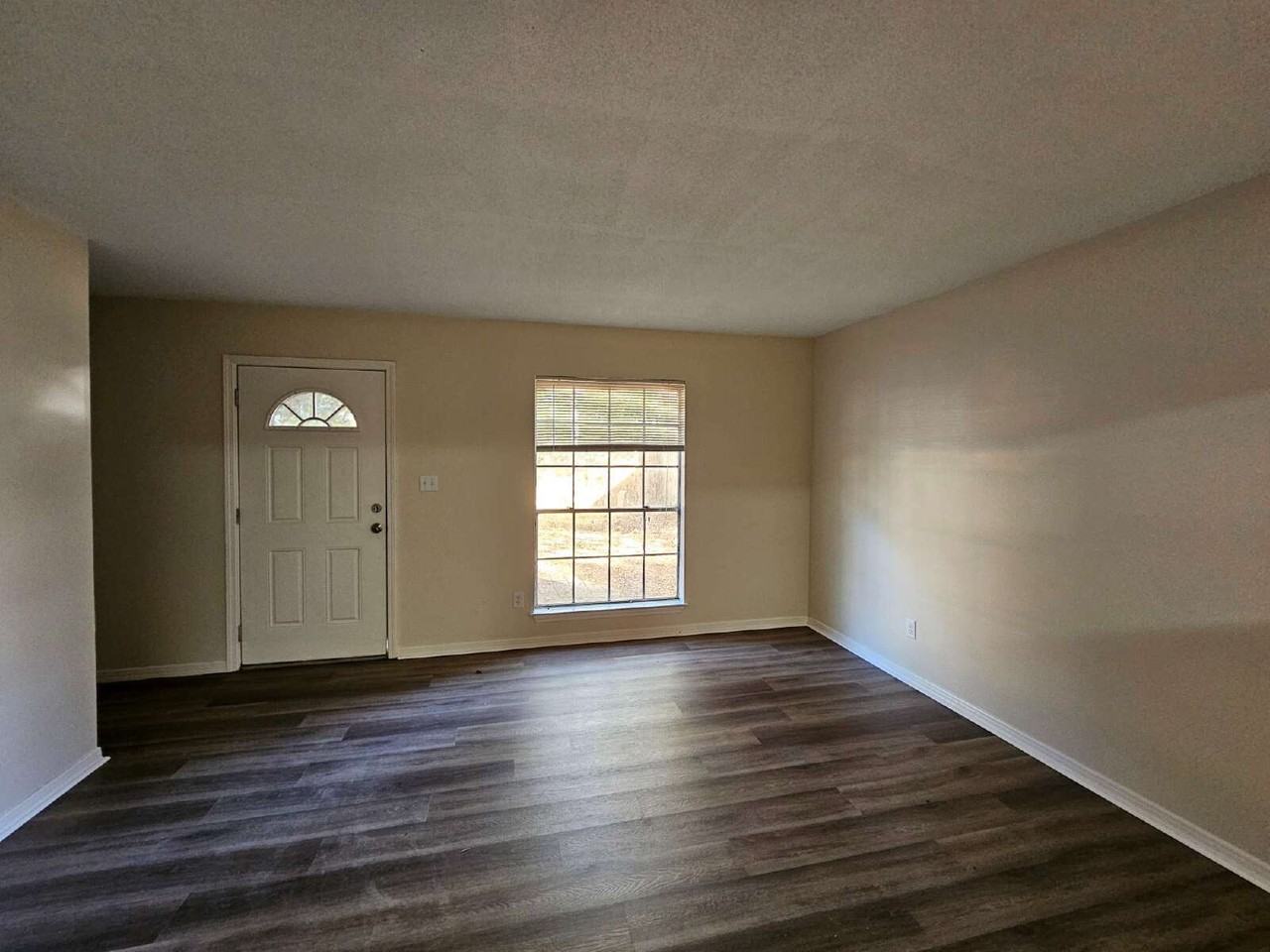 3689 E Olive Rd - Photo 2 of 6