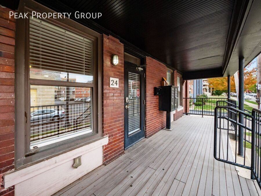 24 Chittenden Ave - Photo 2 of 33