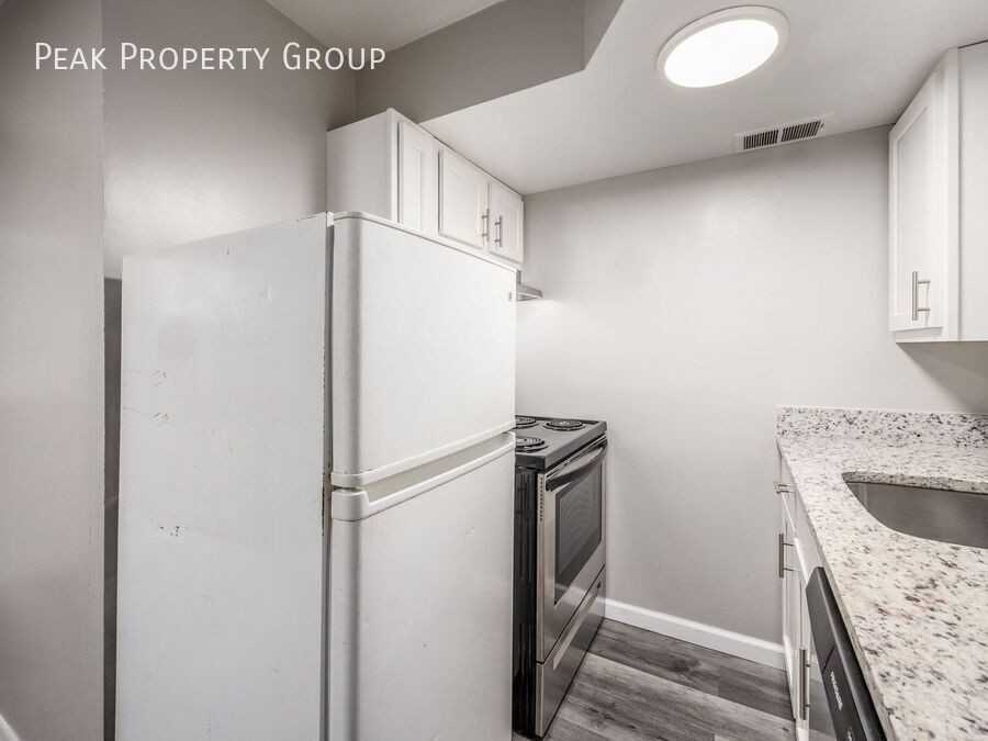 70 W 8th Ave #C1 - Photo 5 of 18