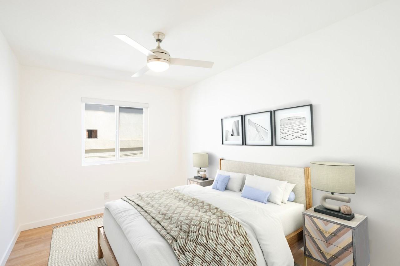 5847 Willoughby Ave - Photo 7 of 8