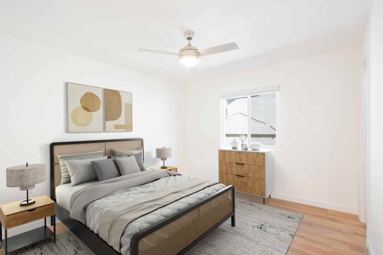 5847 Willoughby Ave - Photo 7 of 17