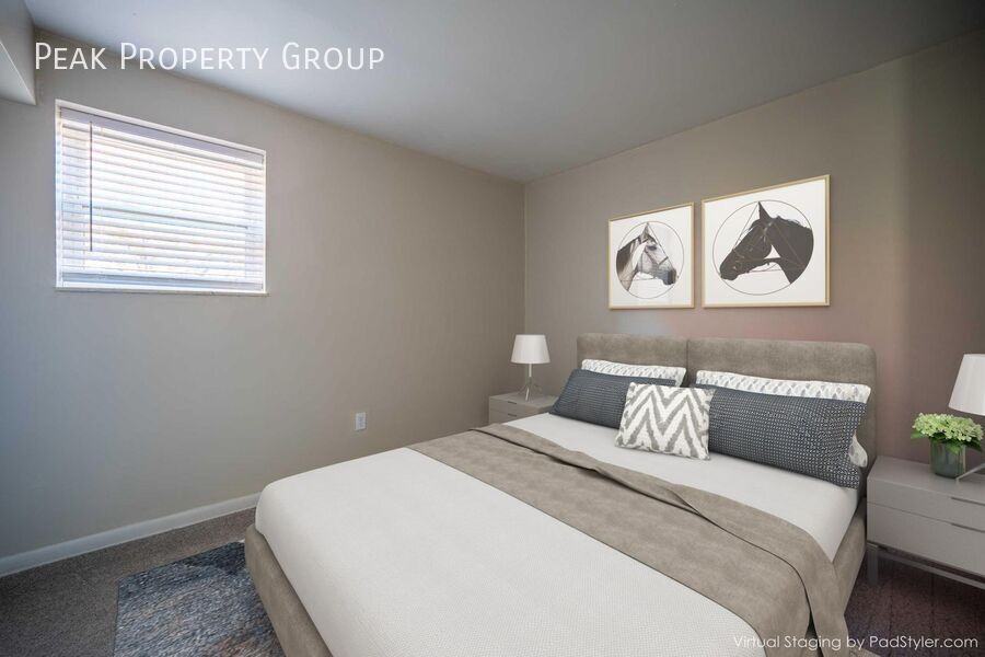 1236 Indianola Ave - Photo 7 of 14