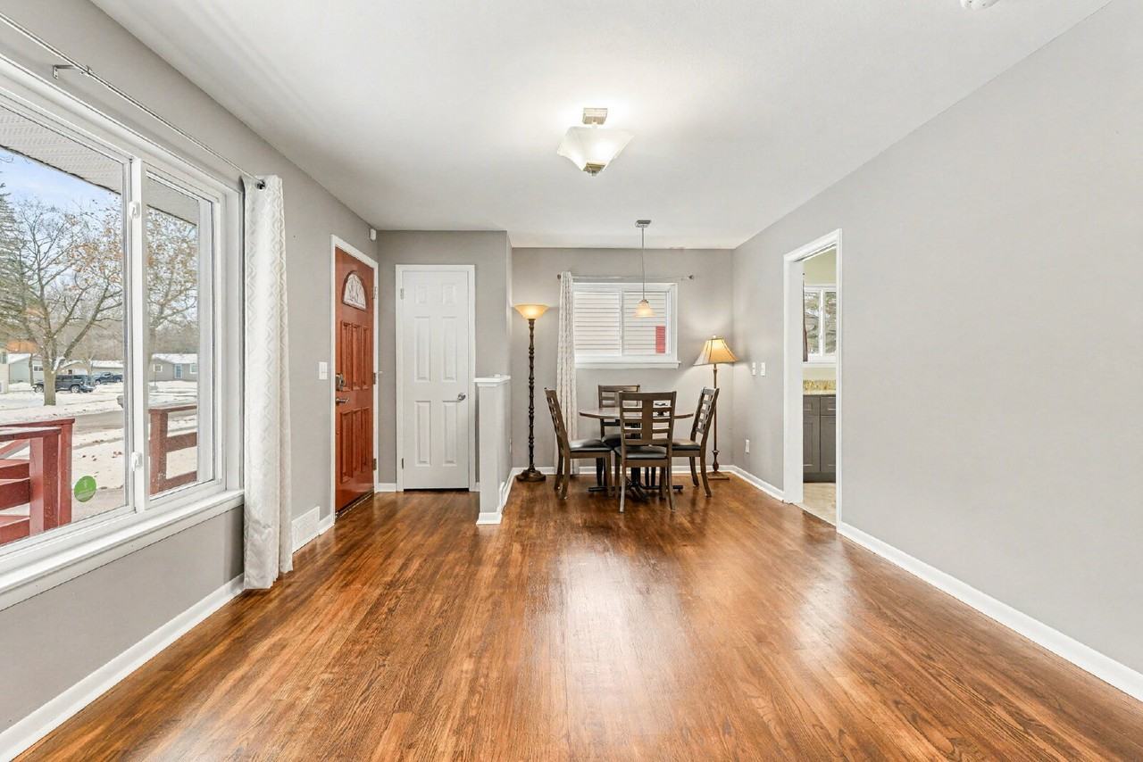 1502 Clay Street - Photo 6 of 20