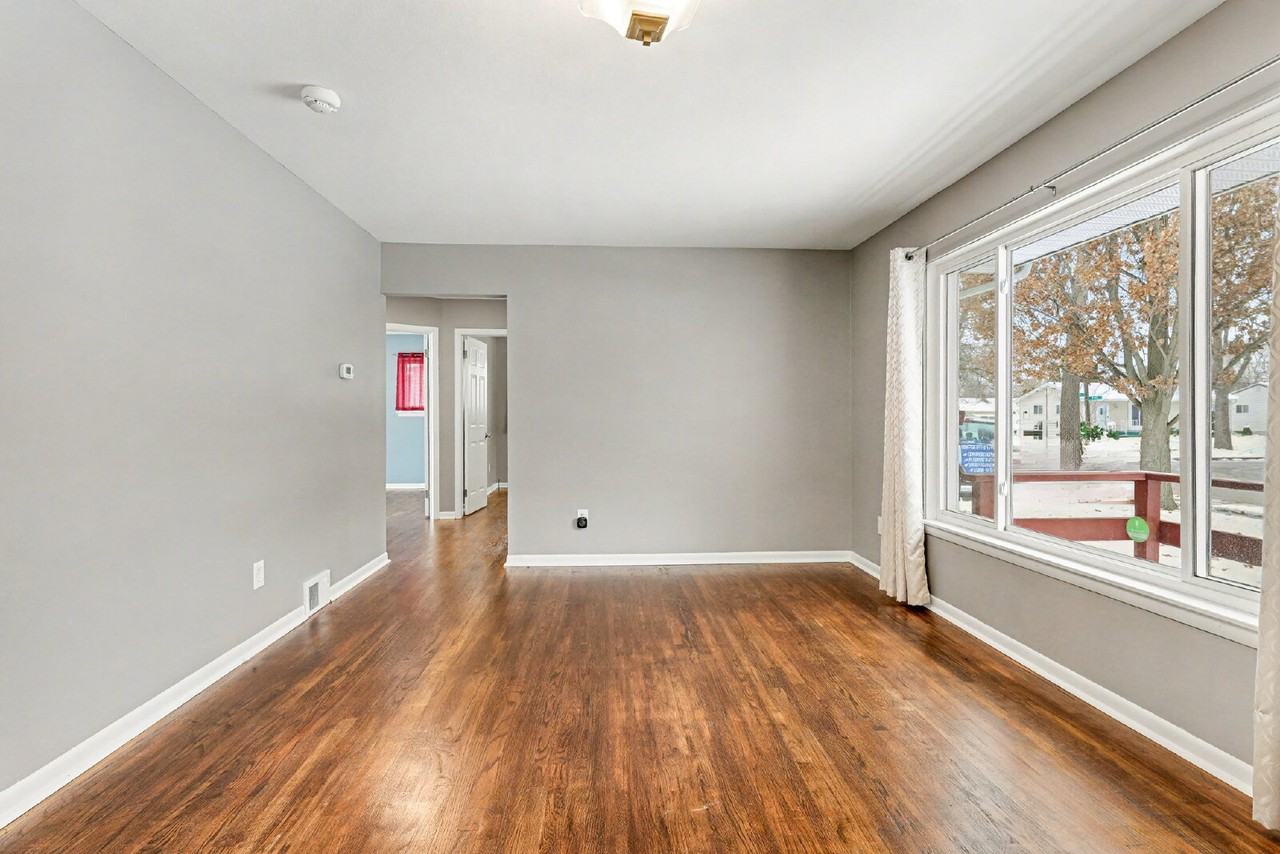 1502 Clay Street - Photo 7 of 20