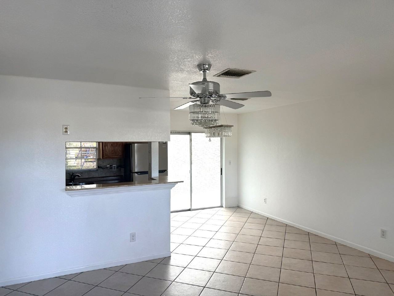 12582 Elgin Blvd - Photo 3 of 14