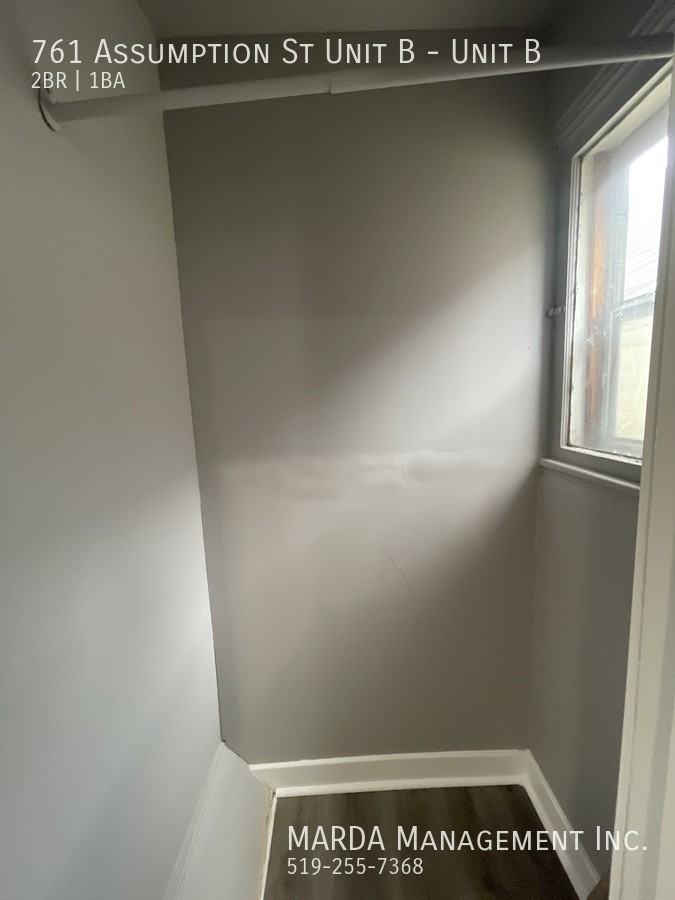 761 Assumption Street #B - Photo 4 of 14