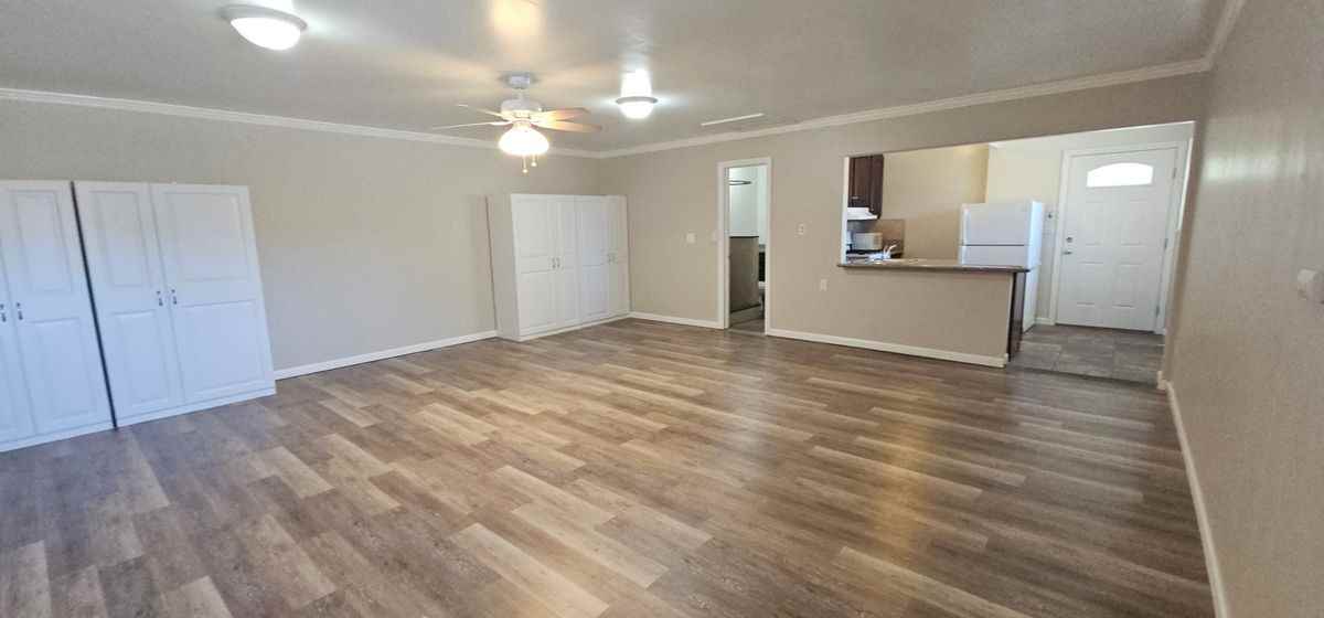 25061 Lawton Avenue - Photo 6 of 7