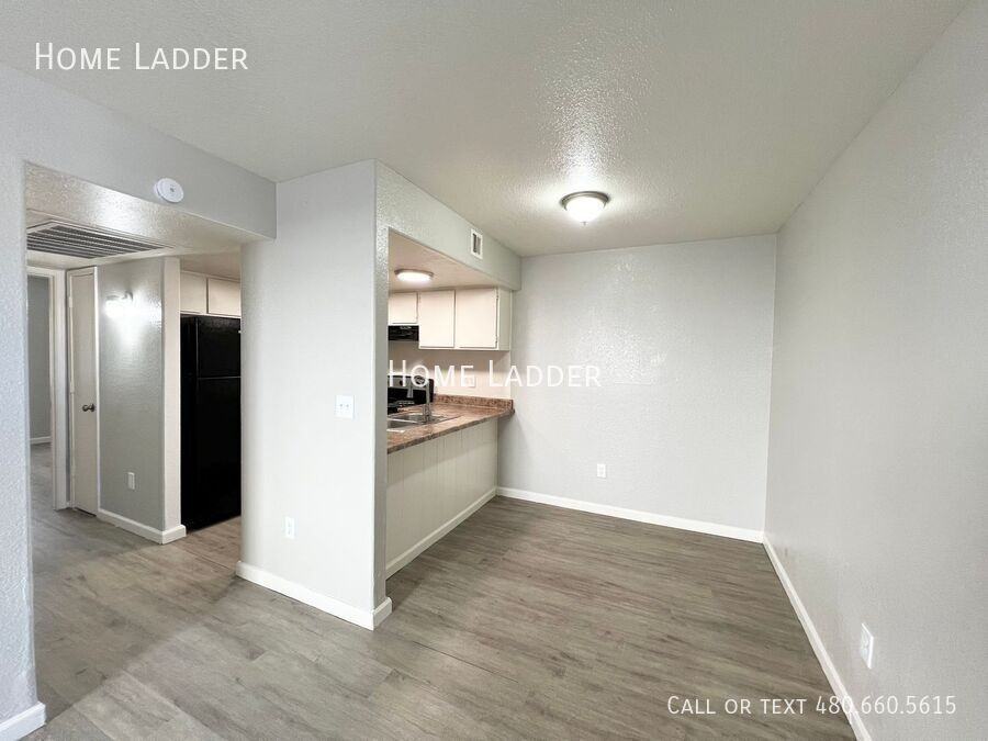 4961 S Park Ave #105 - Photo 3 of 13