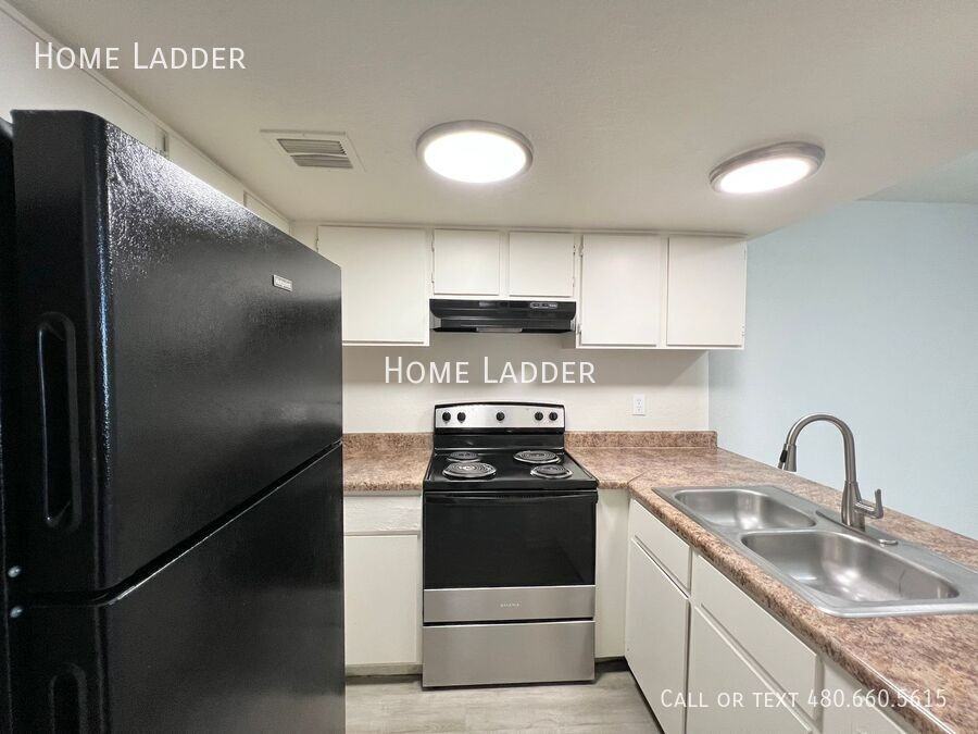 4961 S Park Ave #105 - Photo 5 of 13