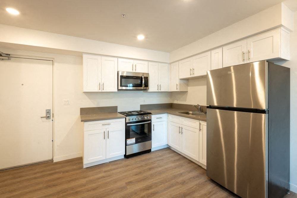 11630-11640 S Main St (110 E. 116th St) - Photo 6 of 15