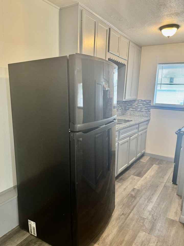 1001 Spooner St #C - Photo 4 of 9