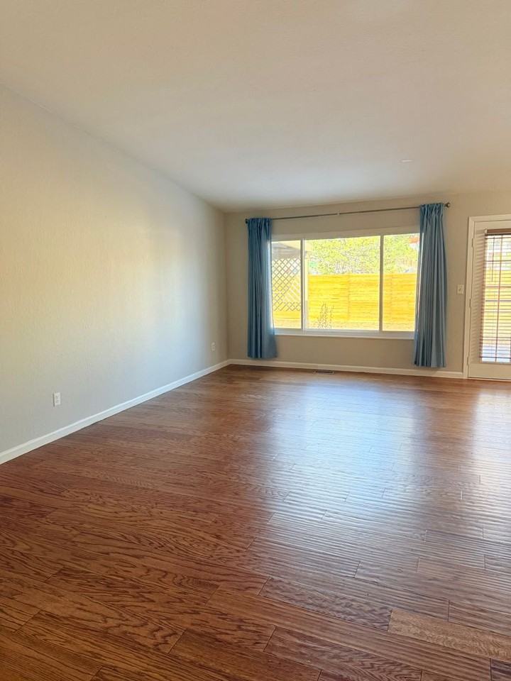 3120 Mirage Drive - Photo 3 of 25