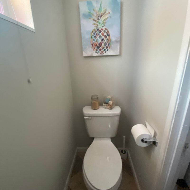 531 Pelly Avenue North - Photo 2 of 15