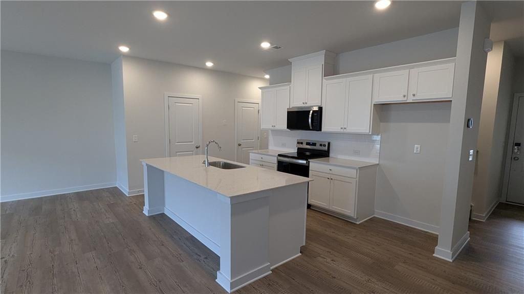 1726 Harper Lily Lane - Photo 5 of 40