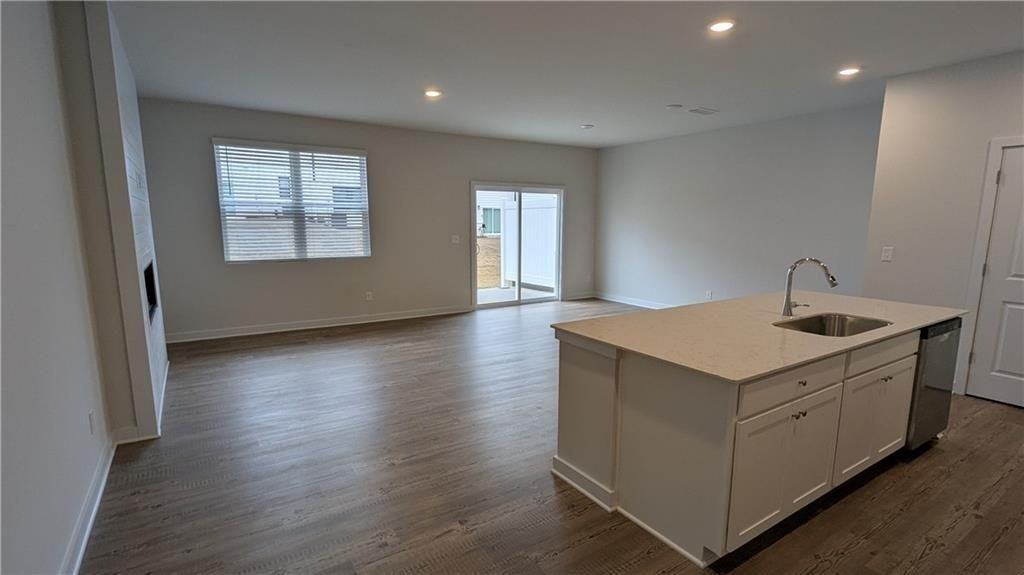 1726 Harper Lily Lane - Photo 6 of 40