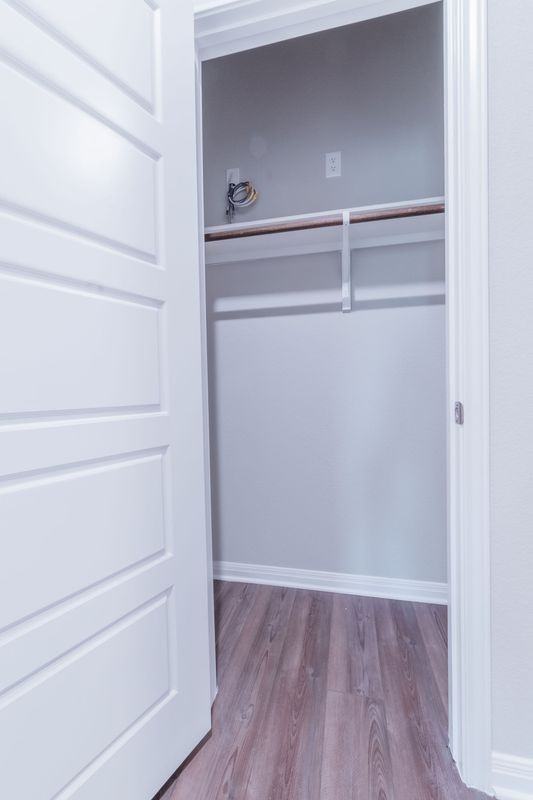 2838 Dell Hollow Drive - Photo 4 of 38