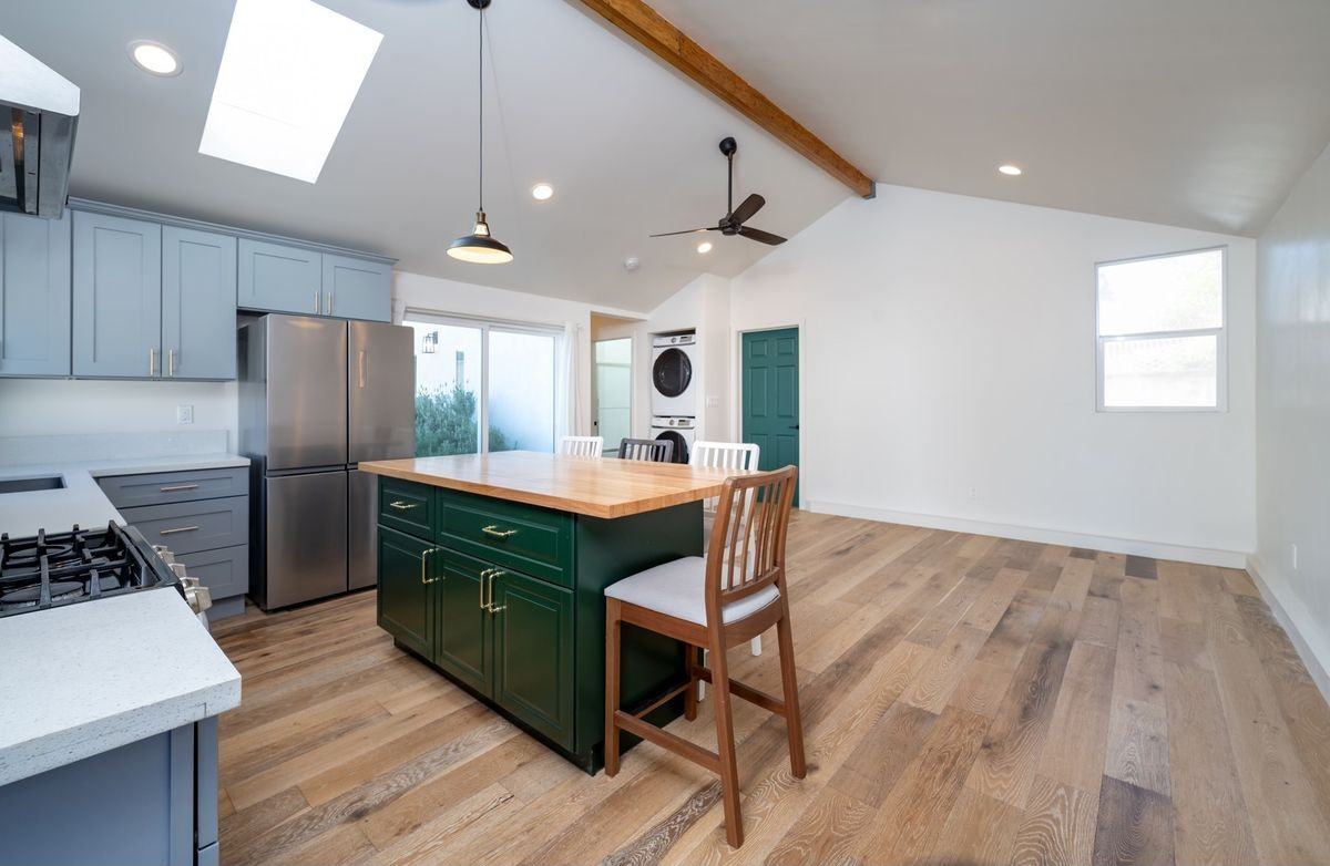 6459 Whitman Avenue - Photo 2 of 14