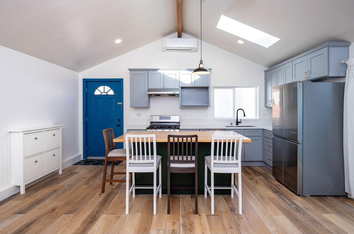 6459 Whitman Avenue - Photo 4 of 14