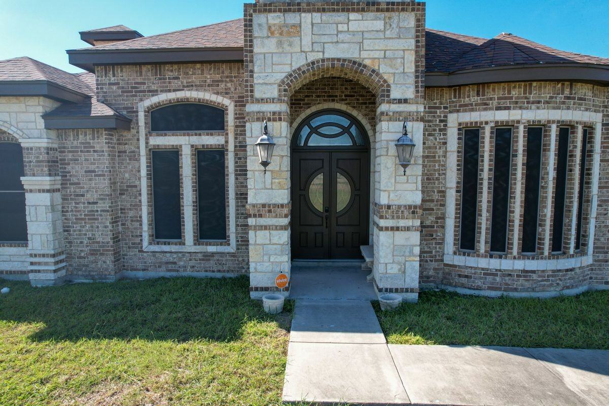 28366 Kansas City Rd - Photo 2 of 47