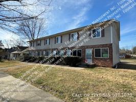 featured image of 2055 Washington Avenue #4