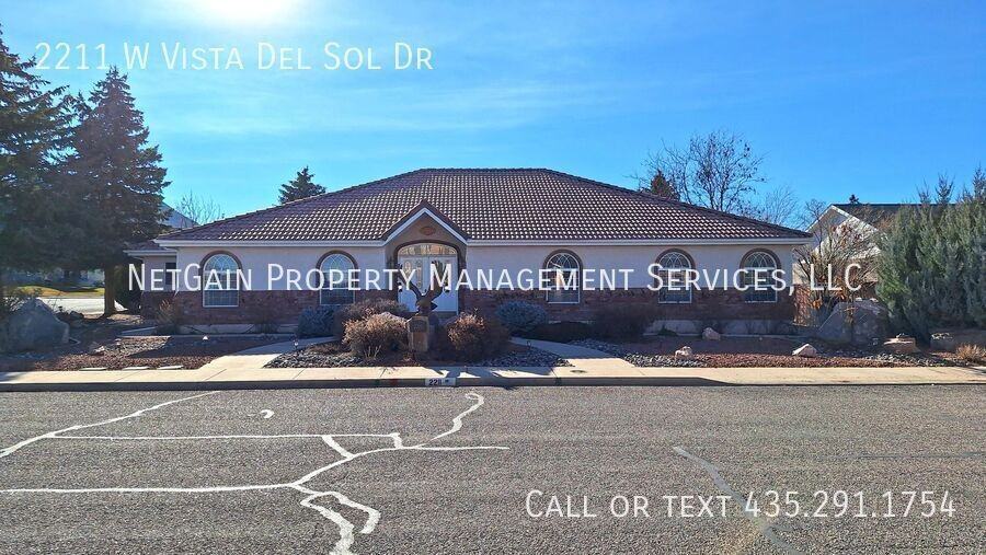 2211 Vista Del Sol Drive