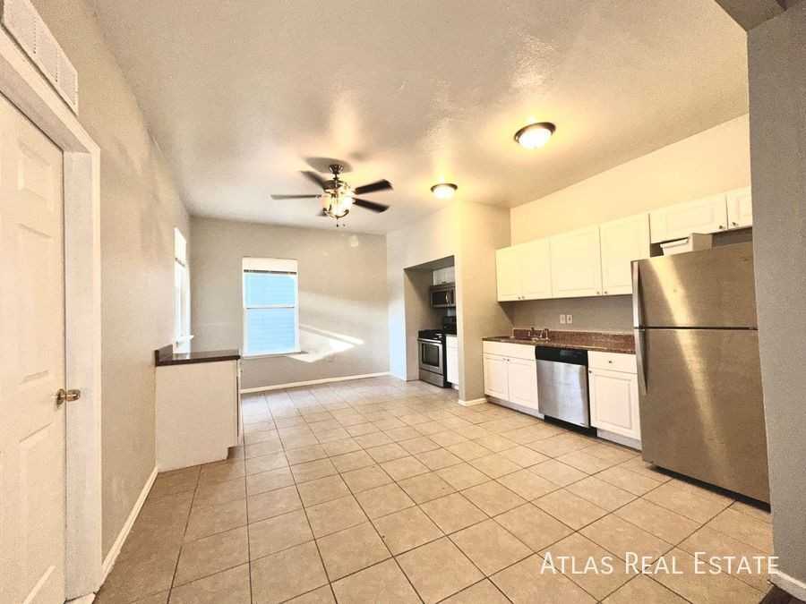 616 North Weber Street #102 - Photo 2 of 12