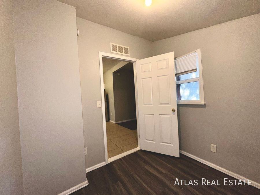 616 North Weber Street #102 - Photo 7 of 12