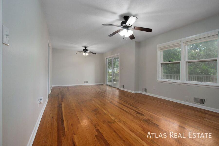 625 Nw Kay Dr - Photo 3 of 23