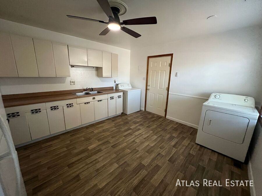 2519 Wood Ave - Photo 2 of 18