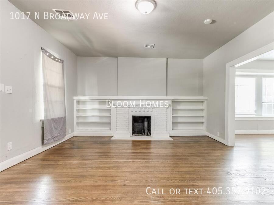 1017 N Broadway Ave - Photo 5 of 24