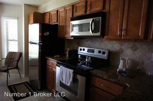 7703 Sugar Bend Drive Sanctuary @ Bay Hill Condos - Photo 3 of 10