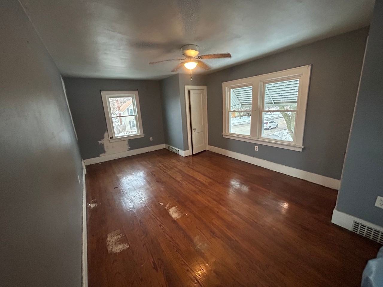 1533 23rd Ave - Photo 3 of 13