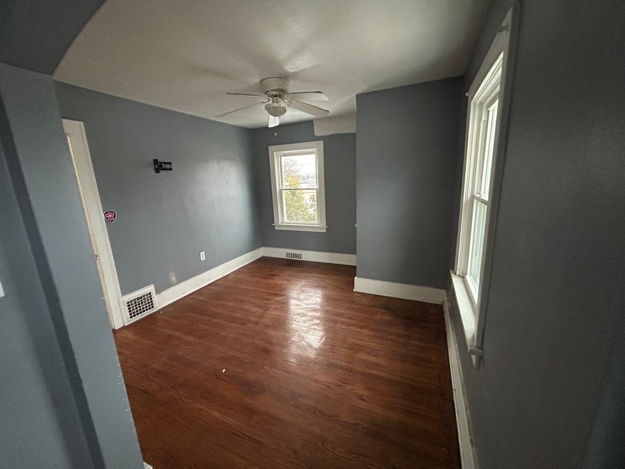 1533 23rd Ave - Photo 4 of 13