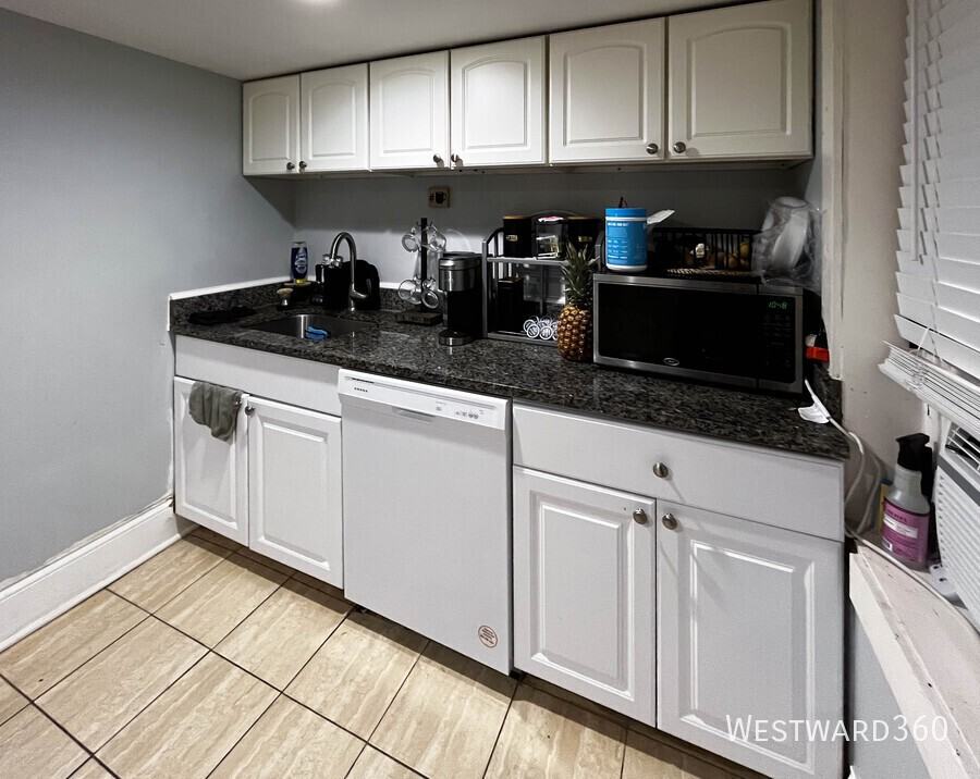 2618 North Wayne Avenue #G - Photo 5 of 11