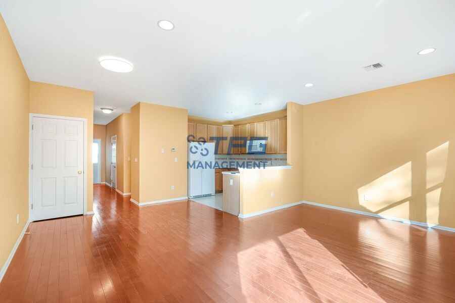 14 Sand Hill Court - Photo 3 of 19