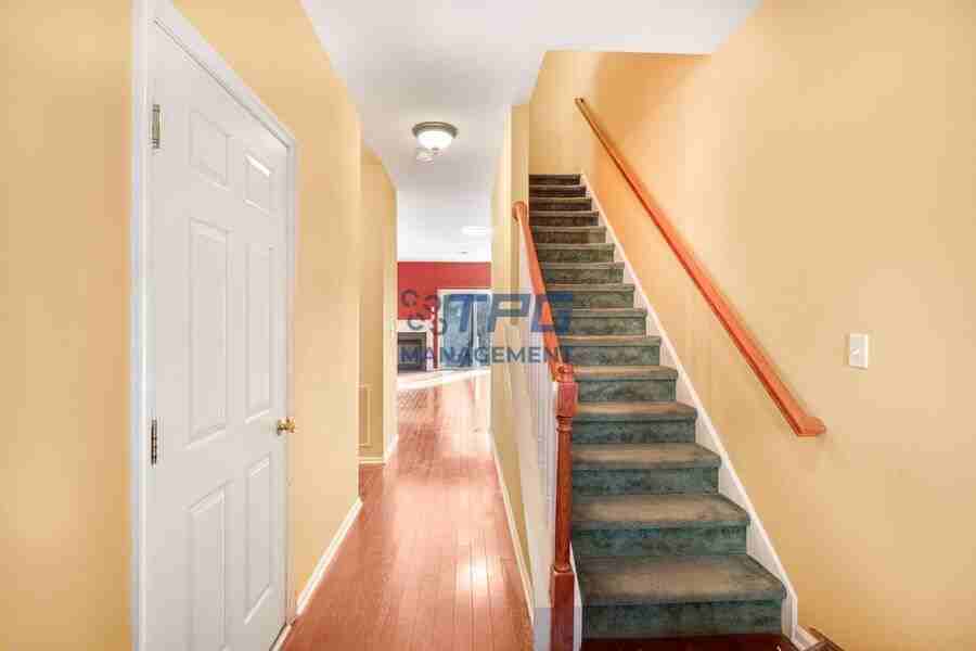 14 Sand Hill Court - Photo 4 of 19