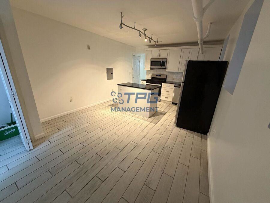 118 Corbin Avenue #B1 - Photo 3 of 9