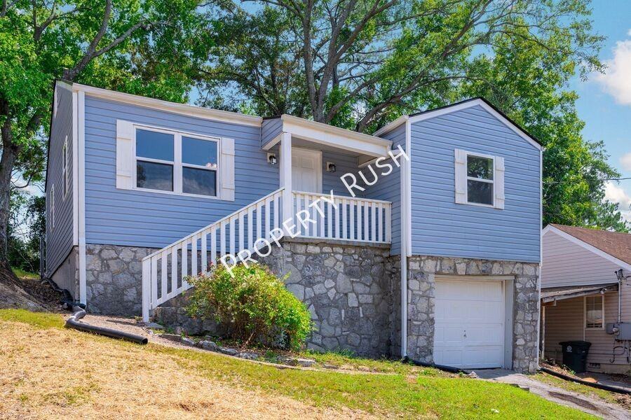 204 Booth Road - Photo 2 of 25