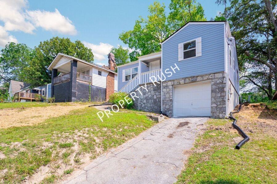 204 Booth Road - Photo 4 of 25