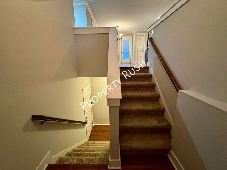 6477 Olin Ln - Photo 3 of 39